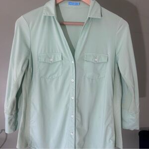 J McLaughlin Shirt Womens Medium Light Green Button Front 3/4 Sleeve
Blouse Top